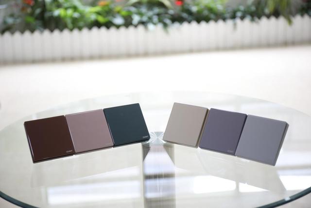 新品评测：888集团居家2HD系列玻璃大面板开关为何如此出众